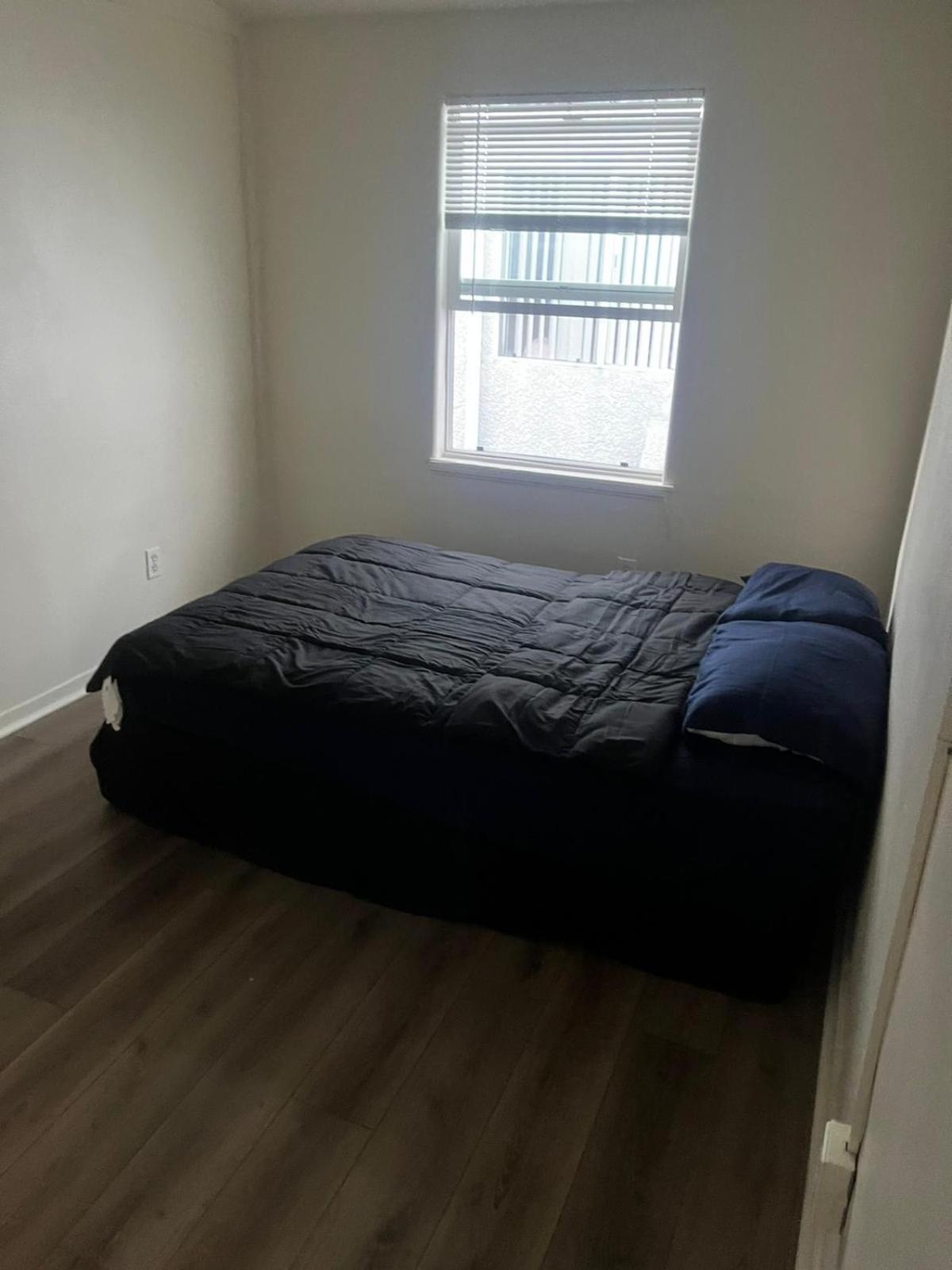 Nuys Homes For The Soul Hostel *