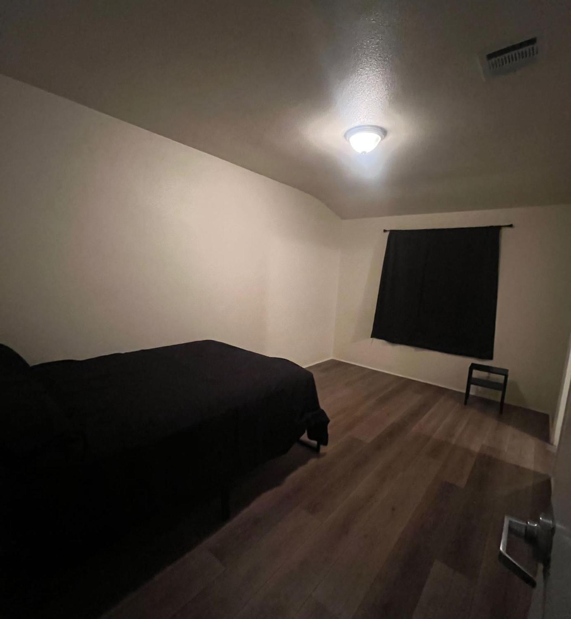 Hostel Nuys Homes For The Soul *